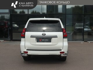 2021 Toyota Land Cruiser Prado 150 Series Рестайлинг 3, белый, 4382000 рублей, вид 4