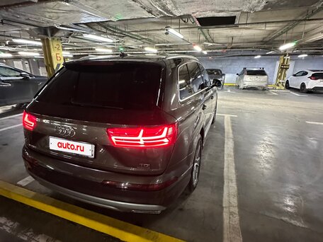 2016 Audi Q7 II (4M), коричневый, 4150000 рублей, вид 5