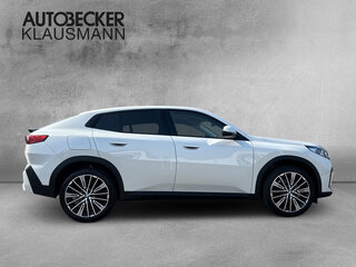 2024 BMW X2 sDrive20d II (U10), белый, 5653423 рублей, вид 3