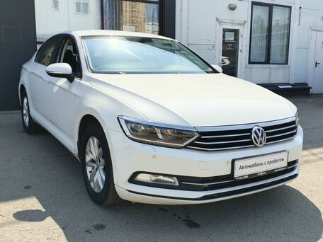 2016 Volkswagen Passat B8, белый, 1780000 рублей, вид 3