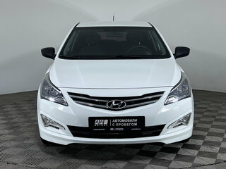 2014 Hyundai Solaris I Рестайлинг, белый, 1050000 рублей, вид 2
