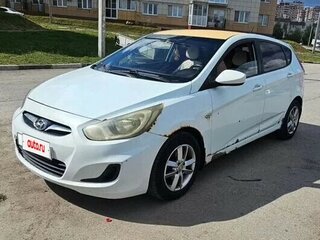 2011 Hyundai Solaris I, белый, 350000 рублей, вид 2