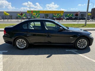 2010 BMW 3 серии 320i V (E90/E91/E92/E93) Рестайлинг, чёрный, 960000 рублей, вид 4