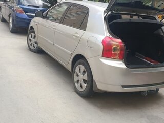 2004 Toyota Corolla IX (E120, E130), серебристый, 410000 рублей, вид 5