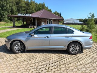 2017 Volkswagen Passat B8, серебристый, 1625000 рублей, вид 2