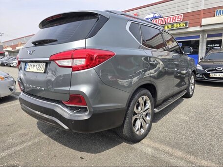 2020 SsangYong Rexton IV, серый, 3280000 рублей, вид 4