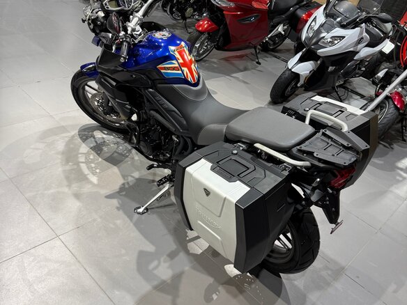 2013 Triumph Tiger 800, синий, 585000 рублей - вид 14