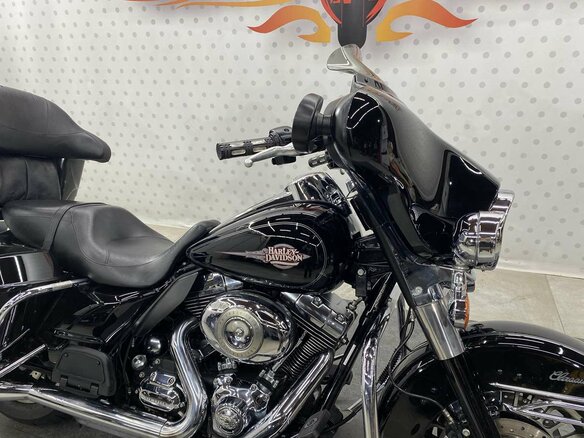 2009 Harley-Davidson Electra Glide, чёрный, 690000 рублей - вид 17
