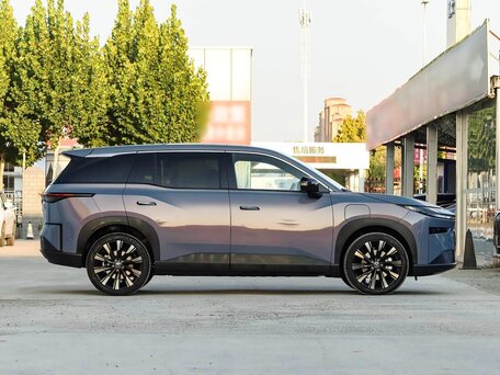 2026 Toyota bZ3X 67.9 kWh, голубой, 3100000 рублей, вид 1