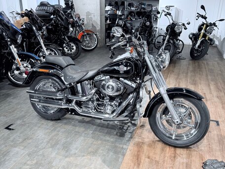 2010 Harley-Davidson Fat Boy, чёрный, 1299000 рублей, вид 2
