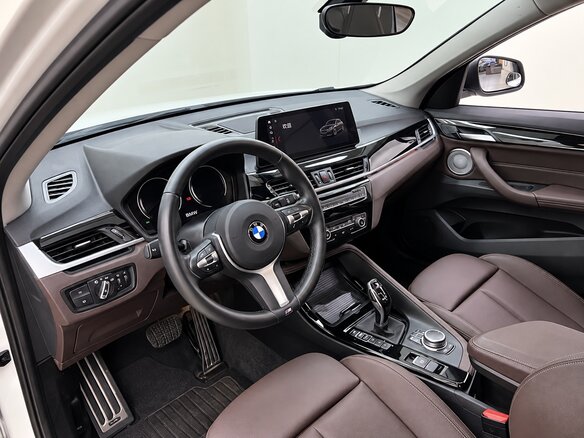 2022 BMW X1 Long 20Li sDrive II (F48) Рестайлинг, белый, 2190002 рублей - вид 5