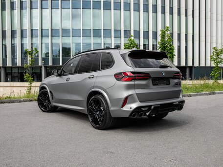 2025 BMW X5 M Competition III (F95) Рестайлинг, серый, 20800000 рублей, вид 4