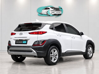 2022 Hyundai Kona I Рестайлинг, белый, 1831500 рублей, вид 3