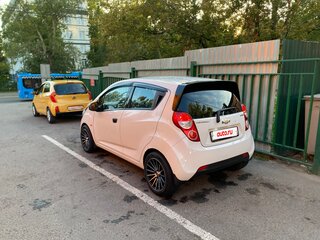 2011 Chevrolet Spark III, белый, 499999 рублей, вид 1