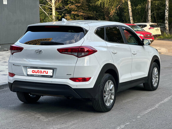 2017 Hyundai Tucson III, белый, 1850000 рублей - вид 10