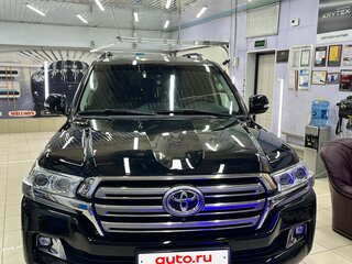 2015 Toyota Land Cruiser 200 Series Рестайлинг 2, чёрный, 5200000 рублей, вид 2