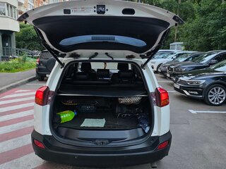 2014 Toyota RAV4 IV (XA40), белый, 1750000 рублей, вид 5
