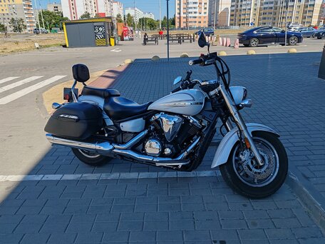 2008 Yamaha XVS1300, белый, 700000 рублей, вид 1