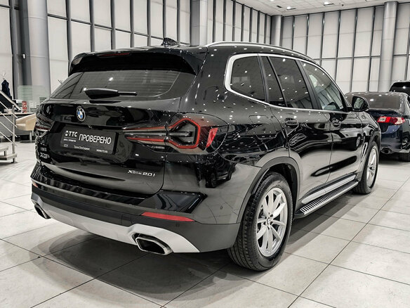 2021 BMW X3 20i xDrive III (G01) Рестайлинг, чёрный, 4430000 рублей - вид 4