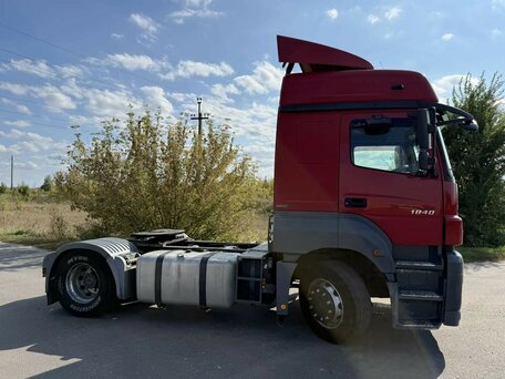 2013 Mercedes-Benz Axor, красный, 3500000 рублей, вид 4
