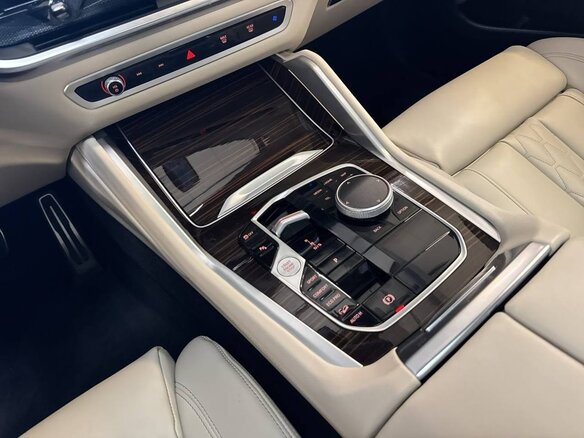 2025 BMW X6 40i III (G06) Рестайлинг, пурпурный, 12861440 рублей - вид 6