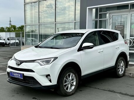Toyota RAV4 IV (XA40) Рестайлинг