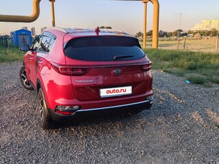 2020 Kia Sportage IV Рестайлинг, красный, 1980000 рублей, вид 4