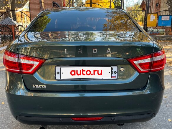 2017 Lada (ВАЗ) Vesta I, зелёный, 850000 рублей - вид 3