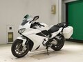 2015 Honda VFR 800, белый - вид 3