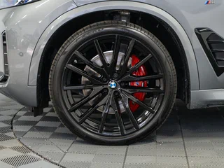2026 BMW X5 30d IV (G05/G18) Рестайлинг, серый, 15950000 рублей, вид 3