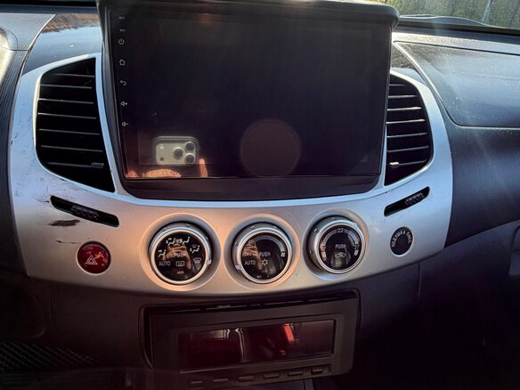 2014 Mitsubishi L200 IV Рестайлинг, белый, 1800000 рублей - вид 12