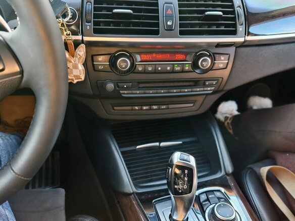 2012 BMW X6 30d I (E71), белый, 1980000 рублей - вид 12