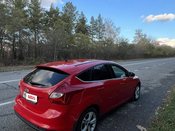 2012 Ford Focus III, красный, 580000 рублей - вид 5