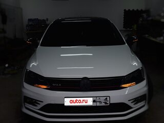 2017 Volkswagen Jetta GLI VI Рестайлинг, белый, 1650000 рублей, вид 1