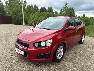 2012 Chevrolet Aveo II, красный, 670000 рублей, вид 1