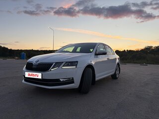 2018 Skoda Octavia III (A7) Рестайлинг, белый, 1690000 рублей, вид 2