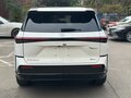 2026 Toyota bZ3X 58.3 kWh, серебристый, 2950000 рублей - вид 3