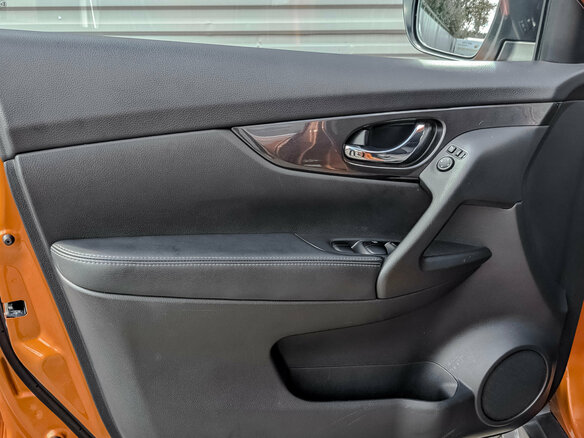 2021 Nissan X-Trail III Рестайлинг, оранжевый, 2420000 рублей - вид 18