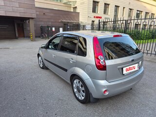 2007 Ford Fiesta Mk5, серебристый, 630000 рублей, вид 2