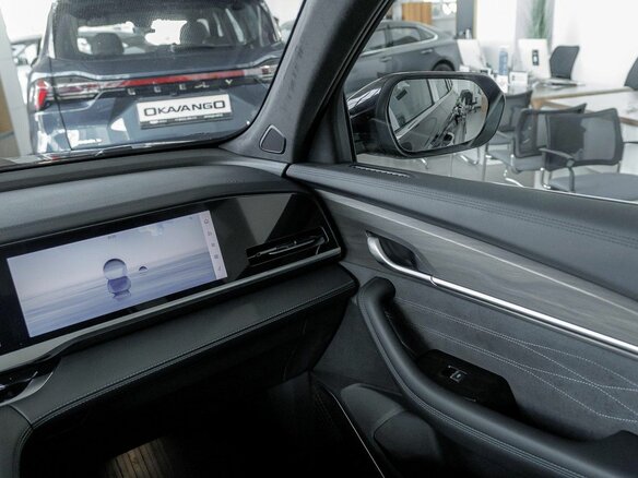 2026 Geely Monjaro I Рестайлинг, чёрный - вид 12