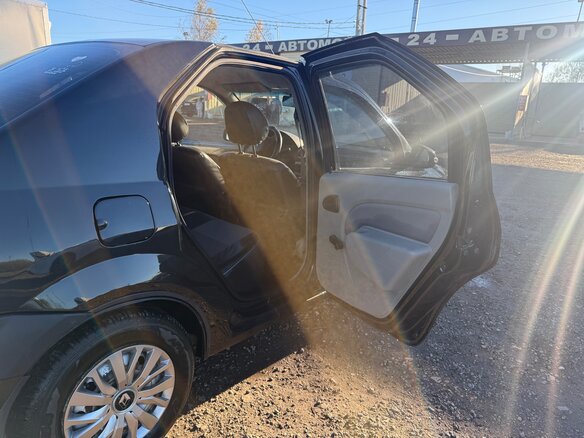 2009 Renault Logan I, чёрный, 410000 рублей - вид 10