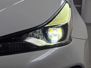 2020 Toyota Prius IV Рестайлинг (XW50), белый, 2263000 рублей, вид 5