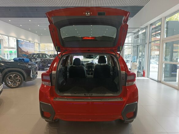 2021 Subaru XV II Рестайлинг, красный, 3549000 рублей - вид 13