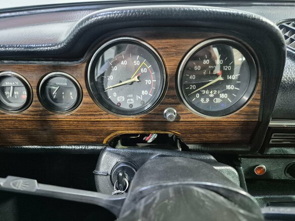 1980 Lada (ВАЗ) 2106 4-speed, белый - вид 9
