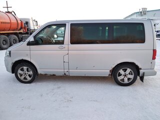 2012 Volkswagen Multivan T5 Рестайлинг, серебристый, 1525000 рублей, вид 4