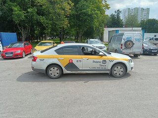2016 Skoda Octavia III (A7), белый, 500000 рублей, вид 4