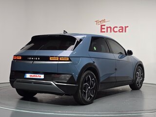 2022 Hyundai IONIQ 5 Standard Range I, голубой, 2460000 рублей, вид 3