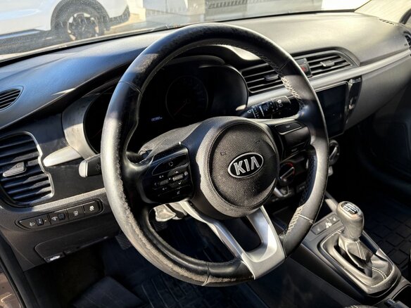 2018 Kia Rio X-Line IV, коричневый, 1149000 рублей - вид 11