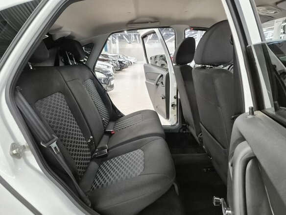 2022 Lada (ВАЗ) Granta I Рестайлинг, белый, 687000 рублей - вид 13