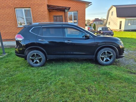2016 Nissan X-Trail III, чёрный, 1840000 рублей, вид 3